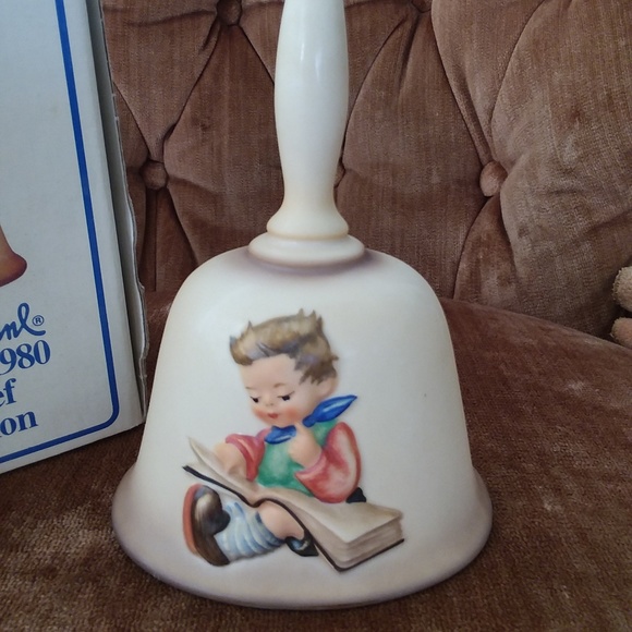 Hummel Annual Bell and Box From 1980 - Picture 2 of 6
